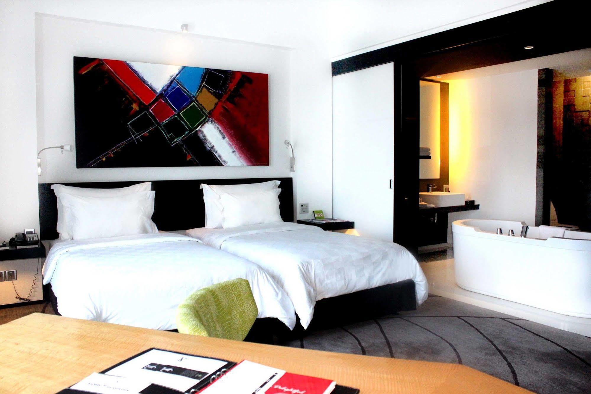Ts Suites Surabaja Exteriér fotografie